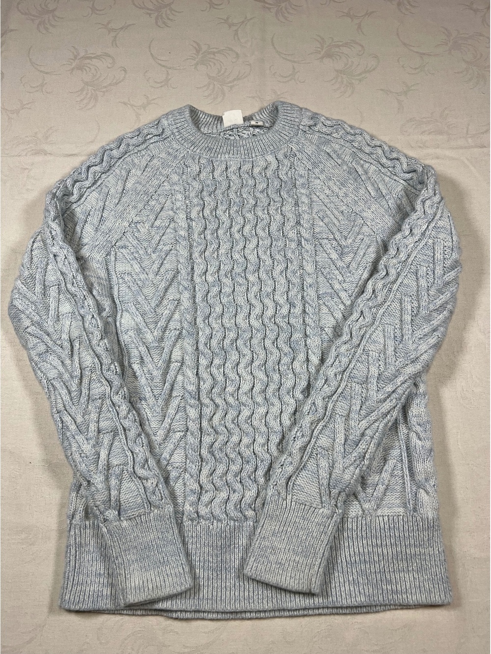 Womans Gap Crewneck Cable Knit Light Blue Sweater Heavyweight Size XS